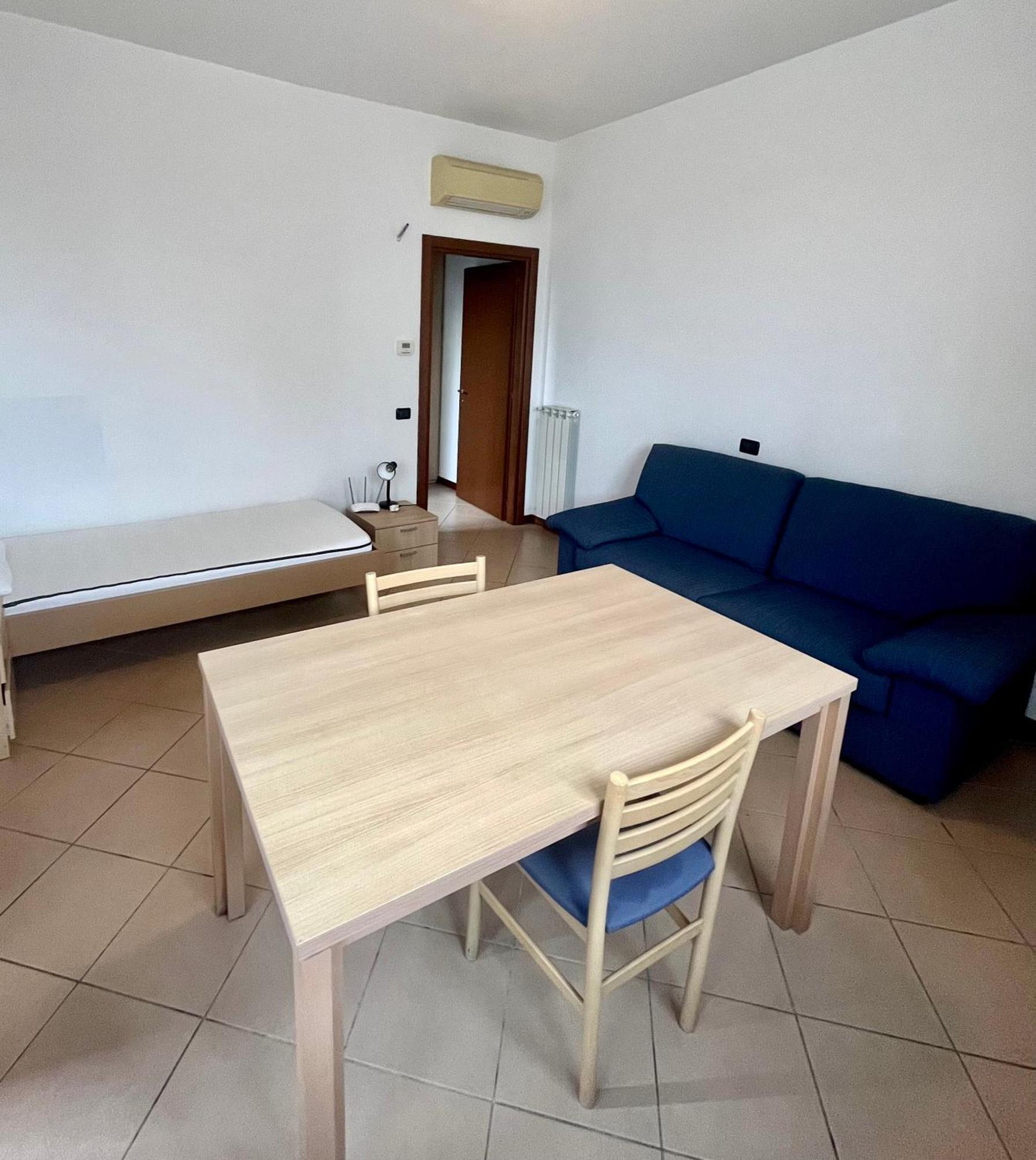 Bed &... Fly Apartment Грасобио Екстериор снимка